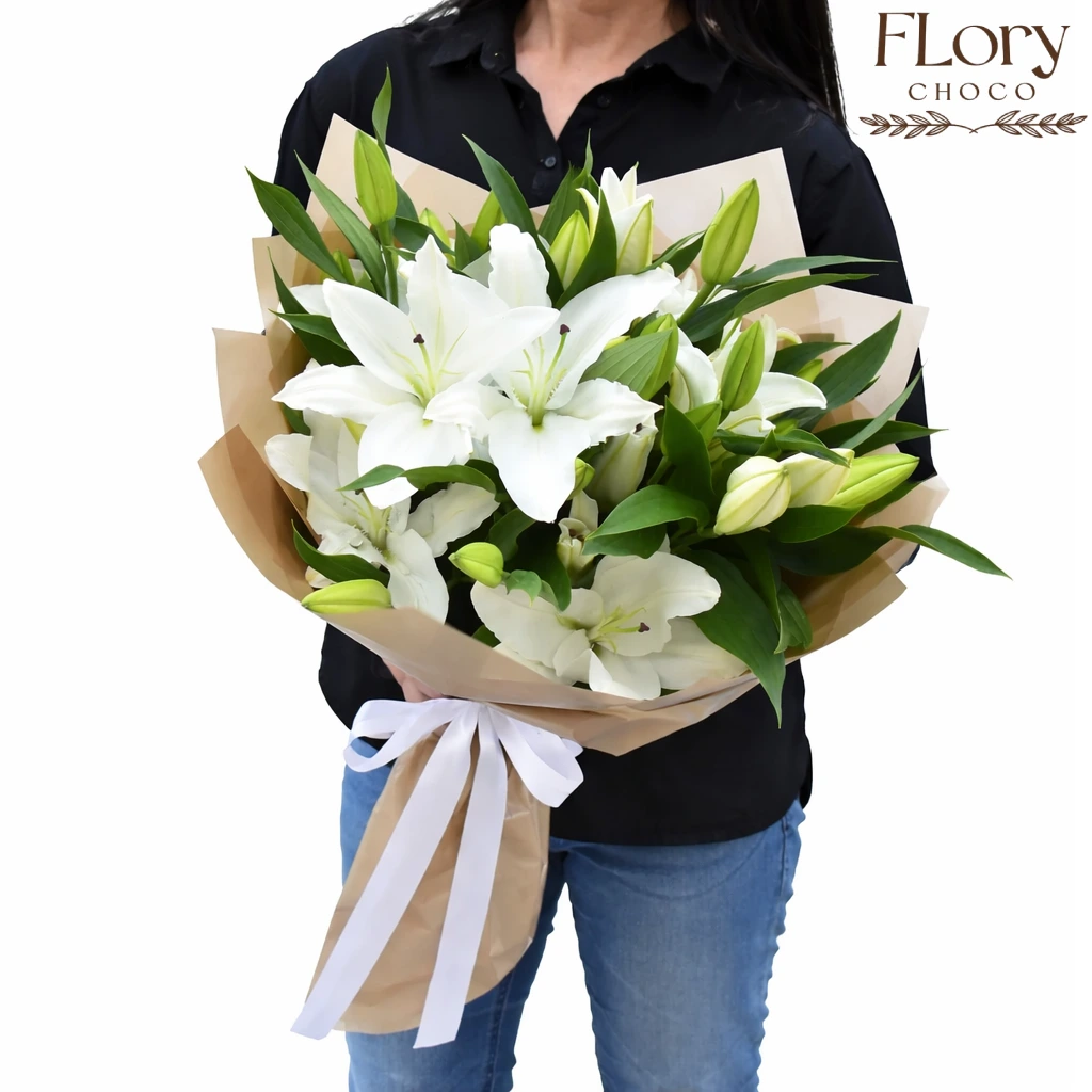 Everlasting Grace Bouquet, elegant floral gift with online flower delivery in Qatar